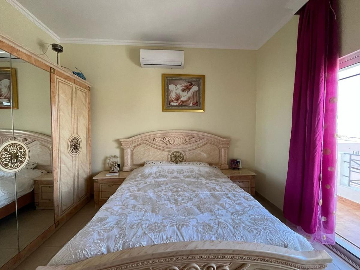 Apartment Flat In *